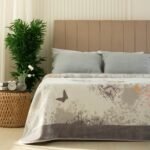 بطانية جوليا